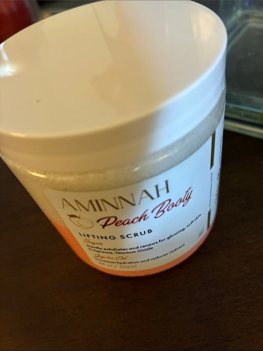 Aminnah Peach Booty Lifting Scrub — White & Peach